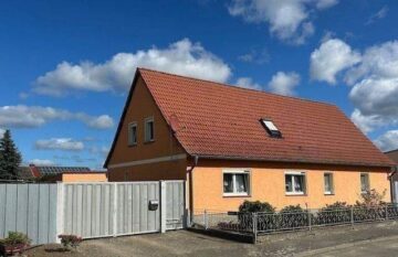 Gepflegtes Landhaus nahe Natursee in 39264 Zerbst OT Deetz - Straßenansicht