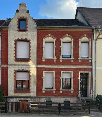 Handwerkerhaus leestehend mit 2 Wohneinheiten – teilsaniert, 39261 Zerbst/Anhalt, Mehrfamilienhaus