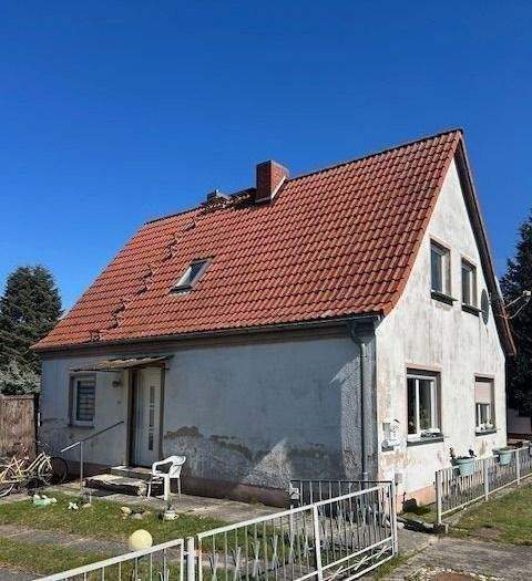 Einfamilienhaus in Loburg mit Nebengelass in begehrter Wohnlage - Eingangsbereich