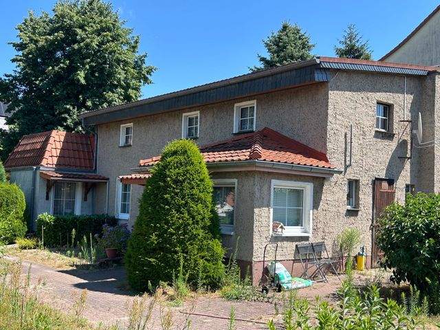 Familienfreundliches Einfamilienhaus mit Garten in Zerbst/Anhalt - Gartenansicht