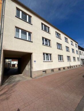 2 EG Wohnungen inkl. 2 Garagen im Paket in Zerbst/Anhalt, 39261 Zerbst/Anhalt, Wohnung