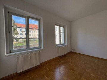 Helle 3-Zi. Wohnung in ruhiger zentraler Lage im EG - Schlafzimmer_1.jpg