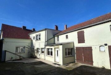Landhaus mit Scheune nur 2 km zur A 9 - Richtung Berlin - München - Ansicht Innenhof