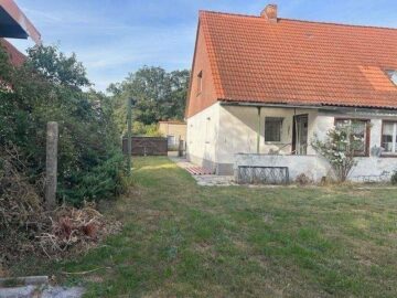 Doppelhaushälfte sanierungsbedürftig in 39264 Zerbst OT Jütrichau - Ansicht vom Innenhof