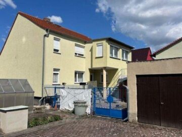 Saniertes Generationhaus (Teilfläche vermietet) direkt im Zentrum - Rückansicht
