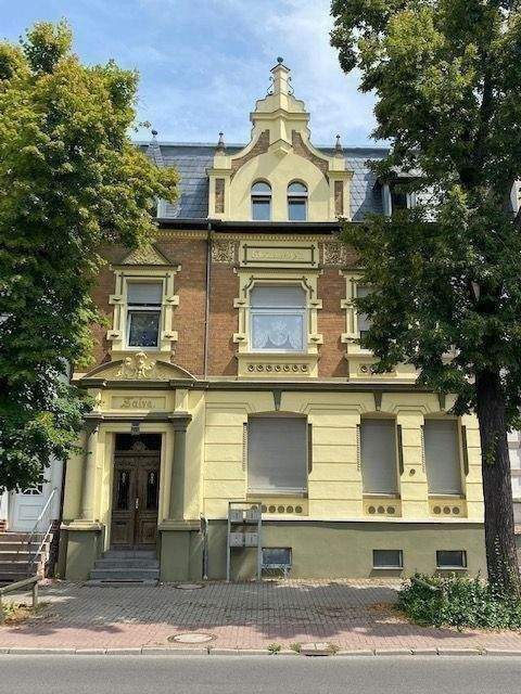 3 Zimmer DG Wohnung im Zentrum nähe Stadtpark - Ansicht Haus